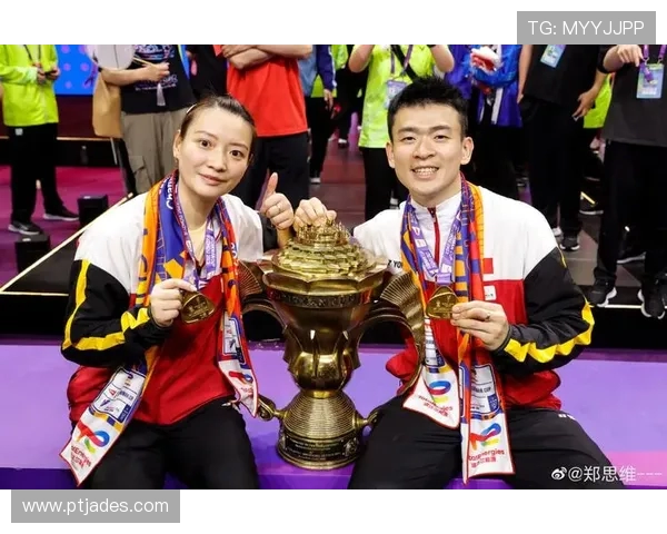 广州羽毛球队与杭州羽毛球队赛后复盘团队协作的关键因素与表现分析